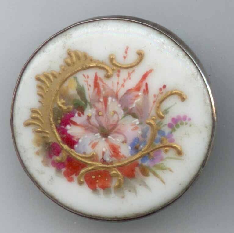 Porcelain in Metal