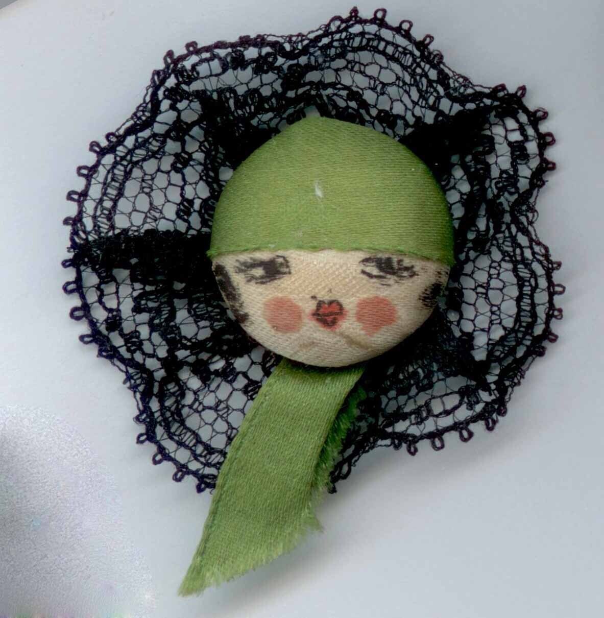 Garter Button