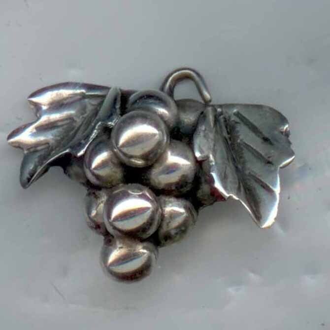 Grapes, &quot;STERLING TAXCO MEXICO&quot;