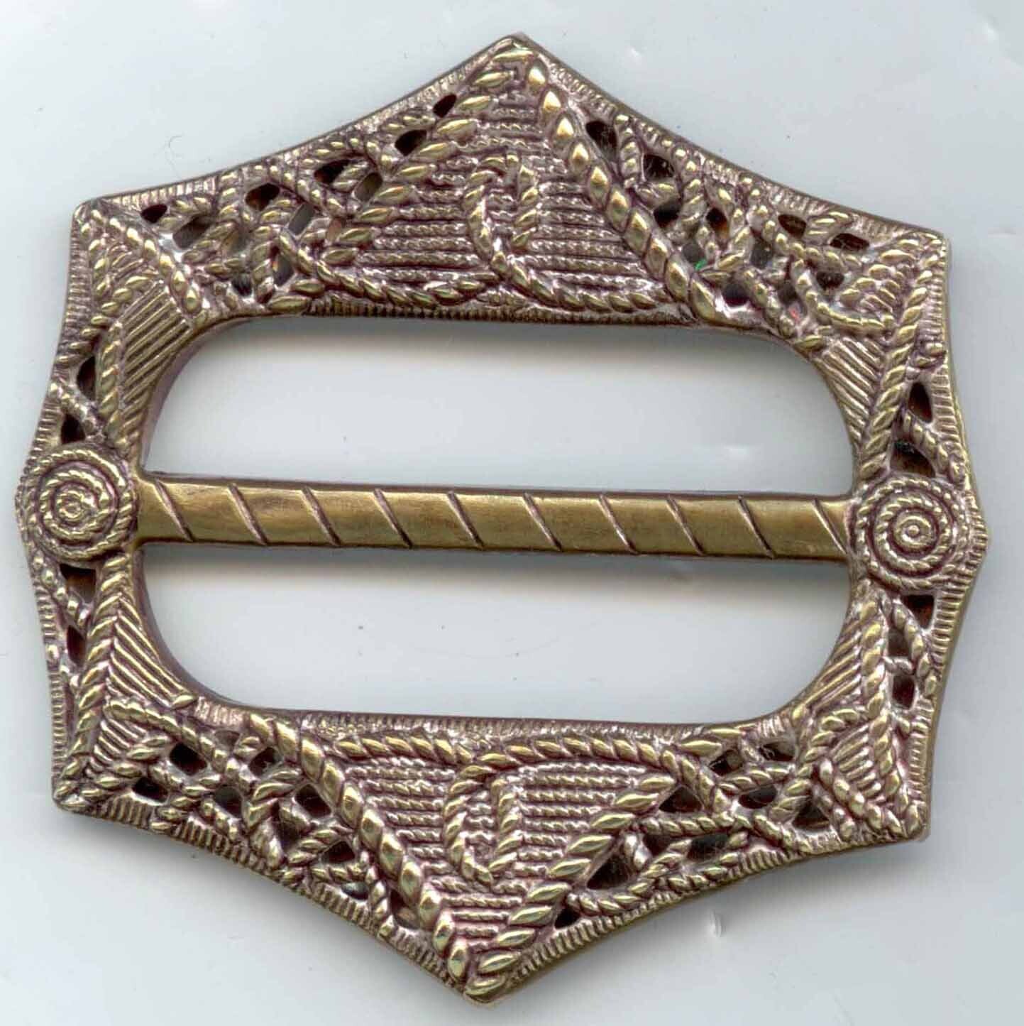 Buckle, Twinkle, Back Mark