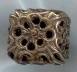Diminutive Cricked Cage, Cube Shape
