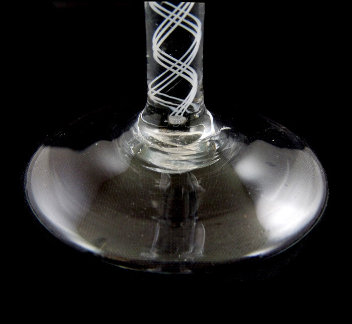North German or English thread glass, 2nd half of the 18th century.