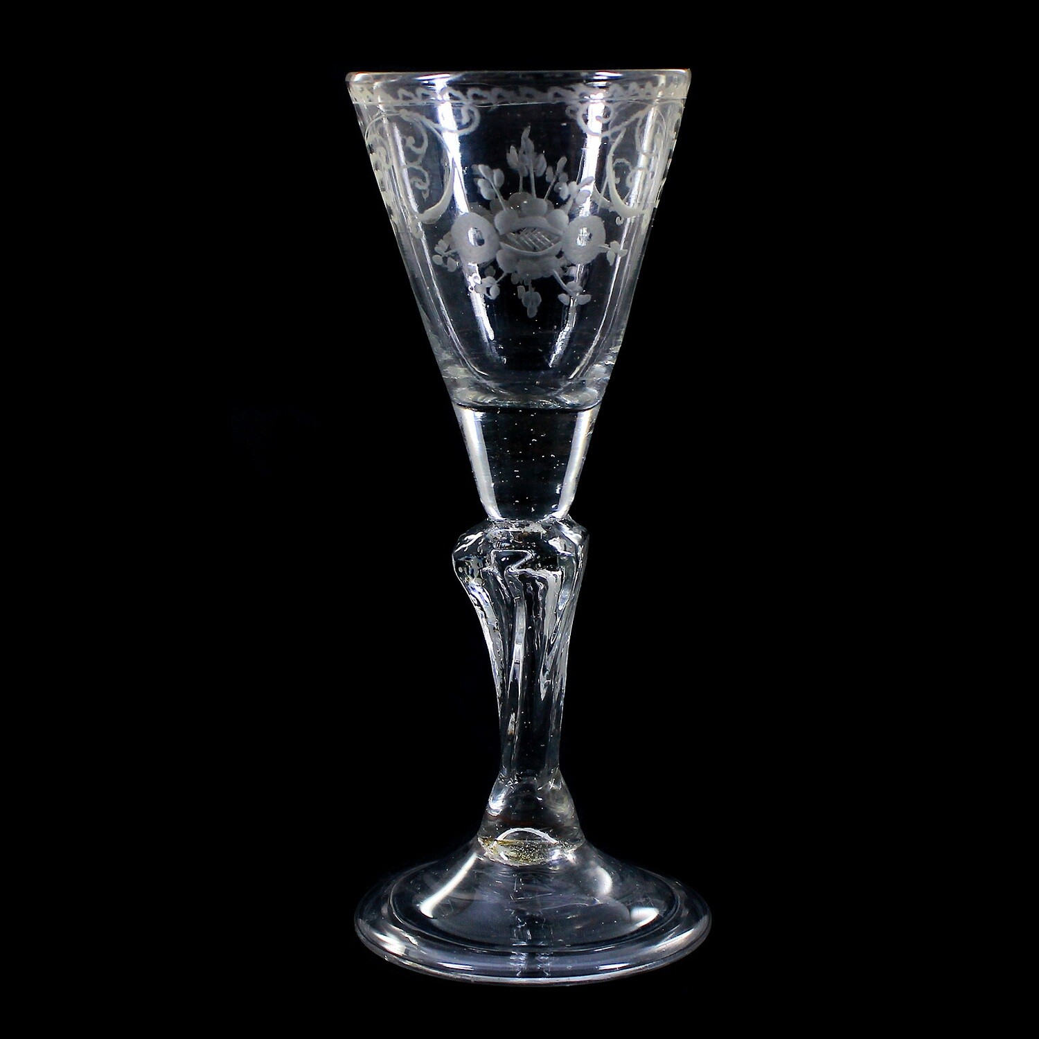 Goblet with folded rim, bowl with hanging border, Thuringia 18th century.