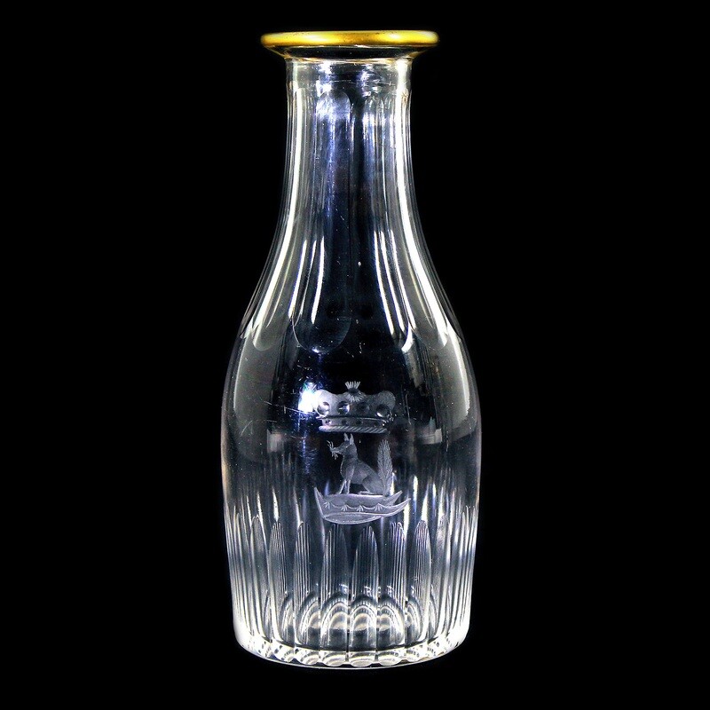 Bottle with engraved crown &amp; 2 goblets, Riesengebirge 18th century