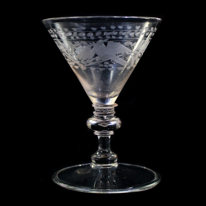 Funnel cup made of colorless glass with engraved decoration, probably Schreiberhau, 17th century.