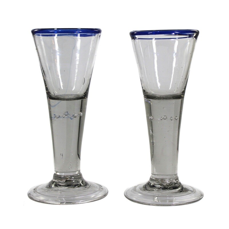 1st of 2. Pointed goblet with laid out blue glass thread, Weserbergland around 1770