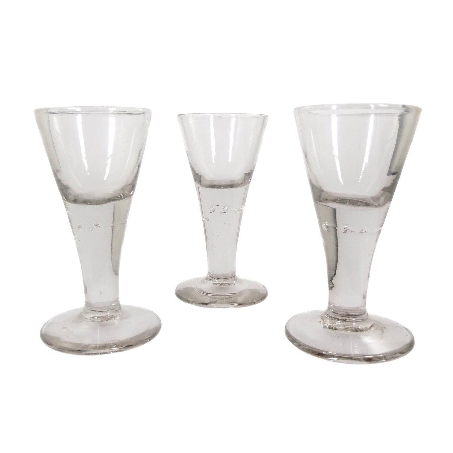 1st of 3 pointed goblets with inset. Air bubbles, Altmündener Hütte, 2nd half of the 18th century.