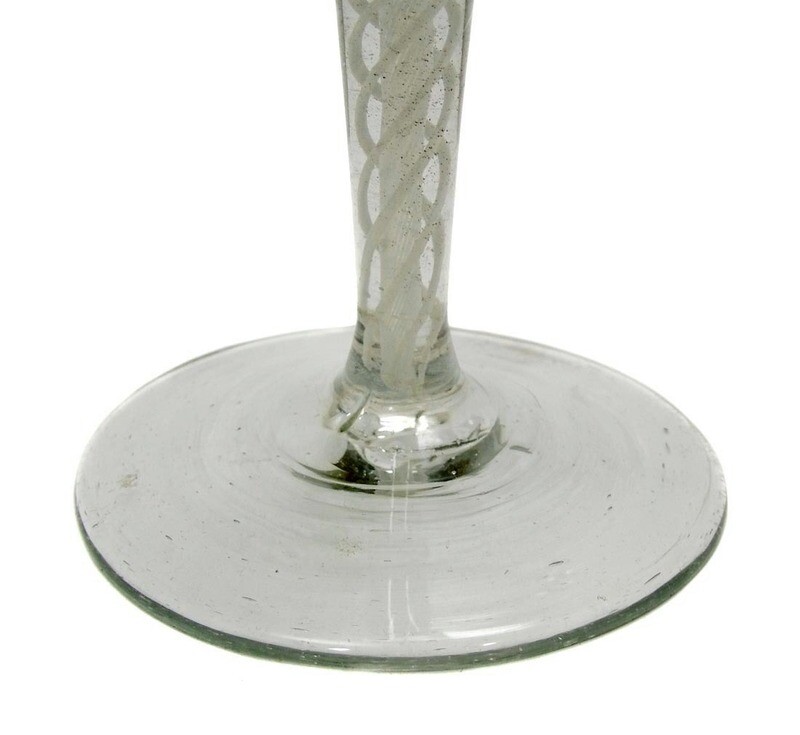 North German flute with white spiral glass threads, 2nd half of the 18th century.