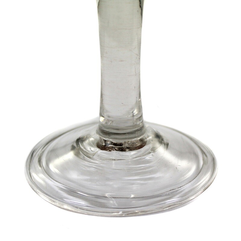 Shot glass with folded rim and engraved vines, North German 18th century.