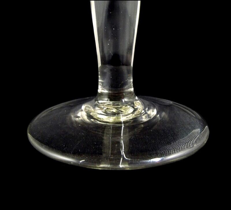 1st of 2. Lauenstein pointed goblet with gold rim and engraved coat of arms, end of 18th century.