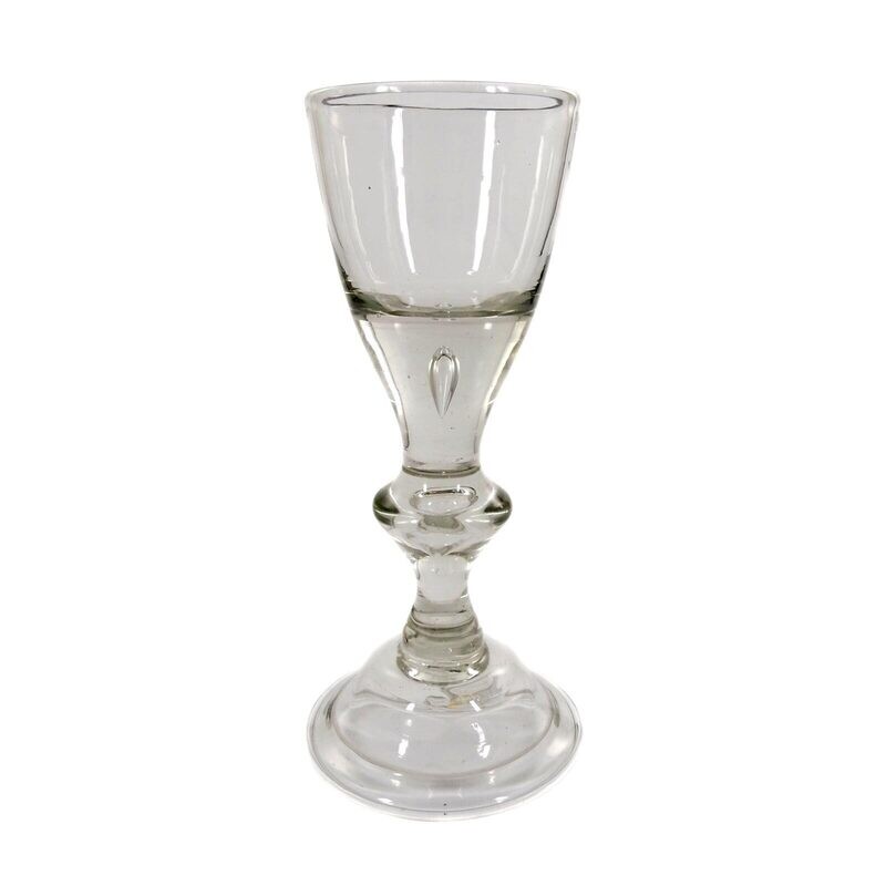 Lauenstein goblet with bell foot &amp; pierced. Air bubble, 2nd half of the 18th century