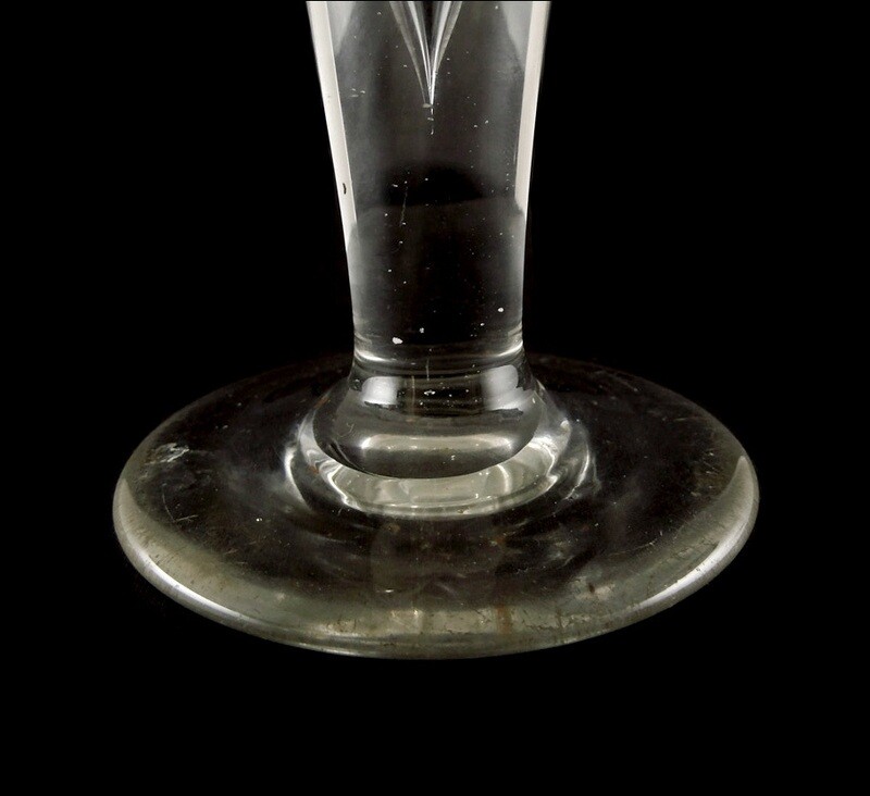 Lauenstein pointed goblet with teardrop-shaped air beads in the shaft, end of the 18th century.