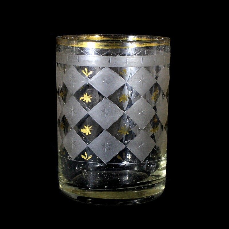 1st of 5. Cup with diamond pattern, gold painting and bright pearls around 1840