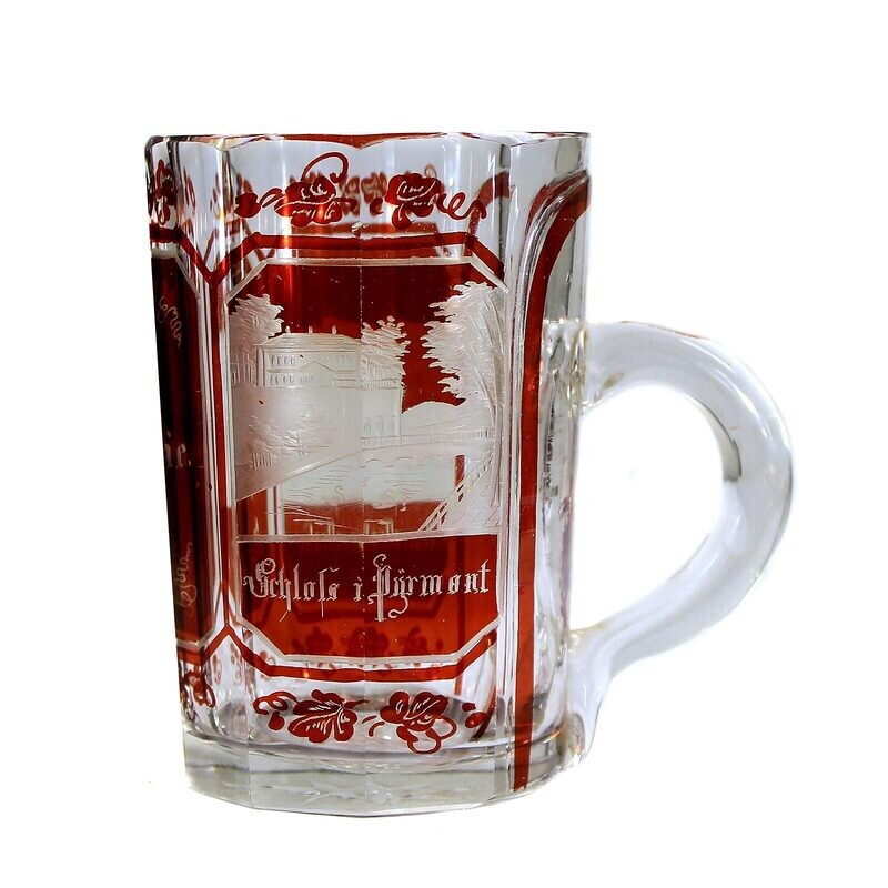 Mug with engraved view of Pyrmont Castle and Brunnenstrasse