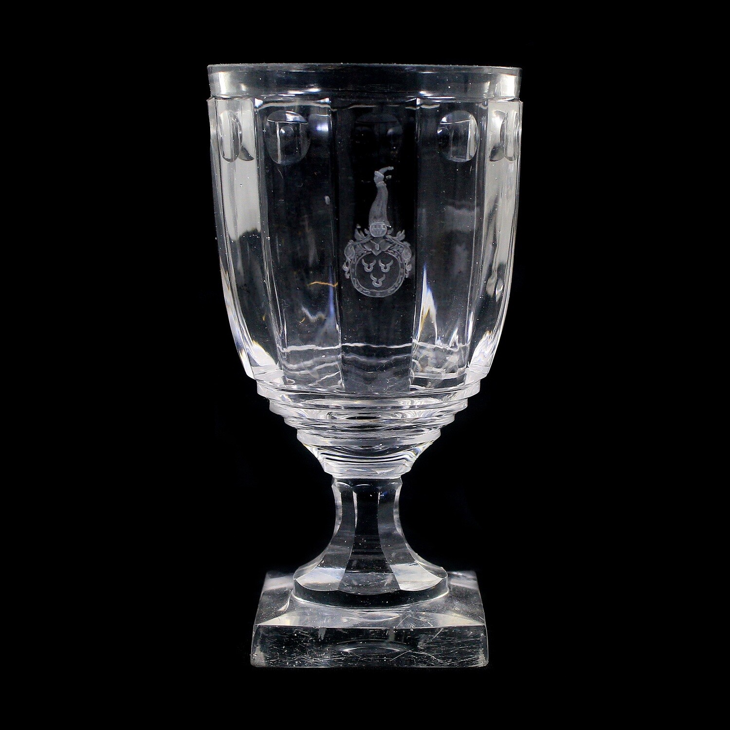 Goblet glass with a square plinth, barrel-shaped cup with a depiction of a coat of arms