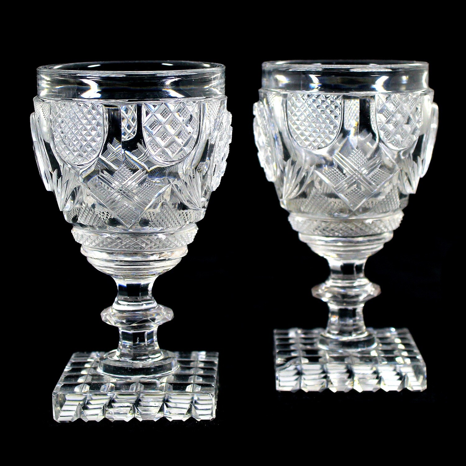 Pair of lead crystal goblets with a square plinth, Ireland around 1835