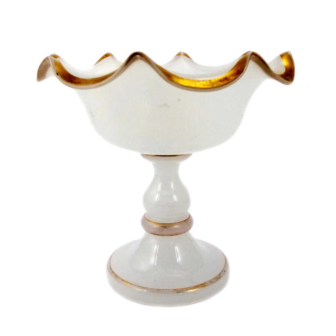 Centerpiece made of white alabaster glass, Josephinenhütte, 2nd half of the 19th century.