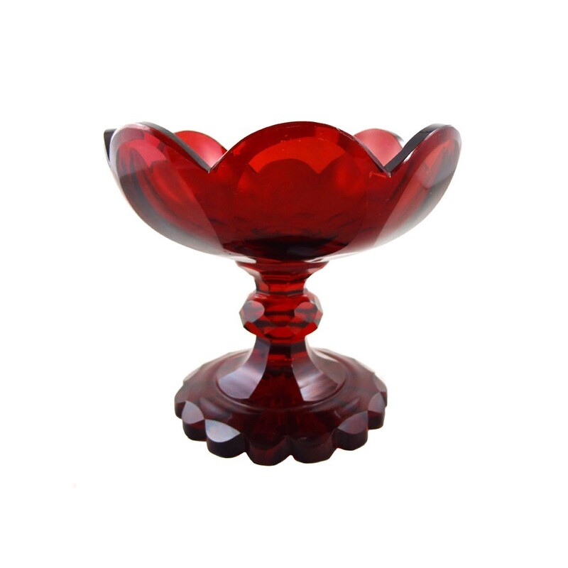 Footed bowl with cylindrical ground foot and round medallions glazed in ruby red, around 1840