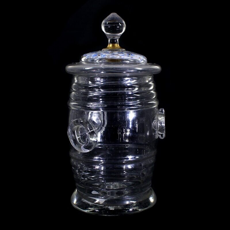 Thumb jar with lid and opaque enamel painting, base with demolition, 19th century.