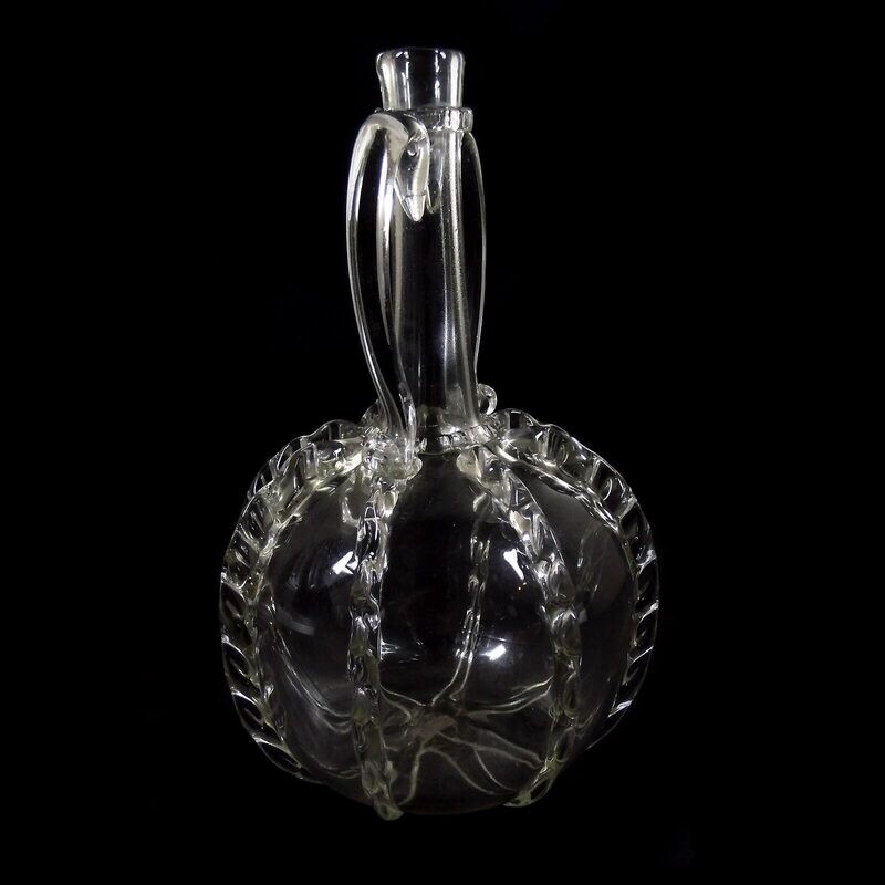 Double-handled bottle with pinched thread supports, Netherlands 19th century