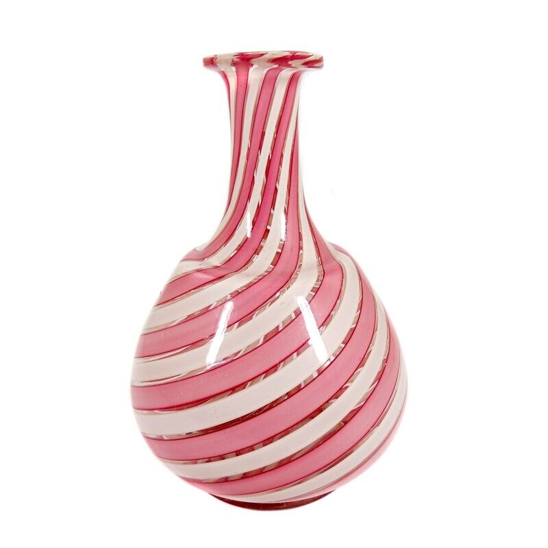 Bottle made of colorless glass with thread decoration, Josephinenhütte or Neuwelt around 1845