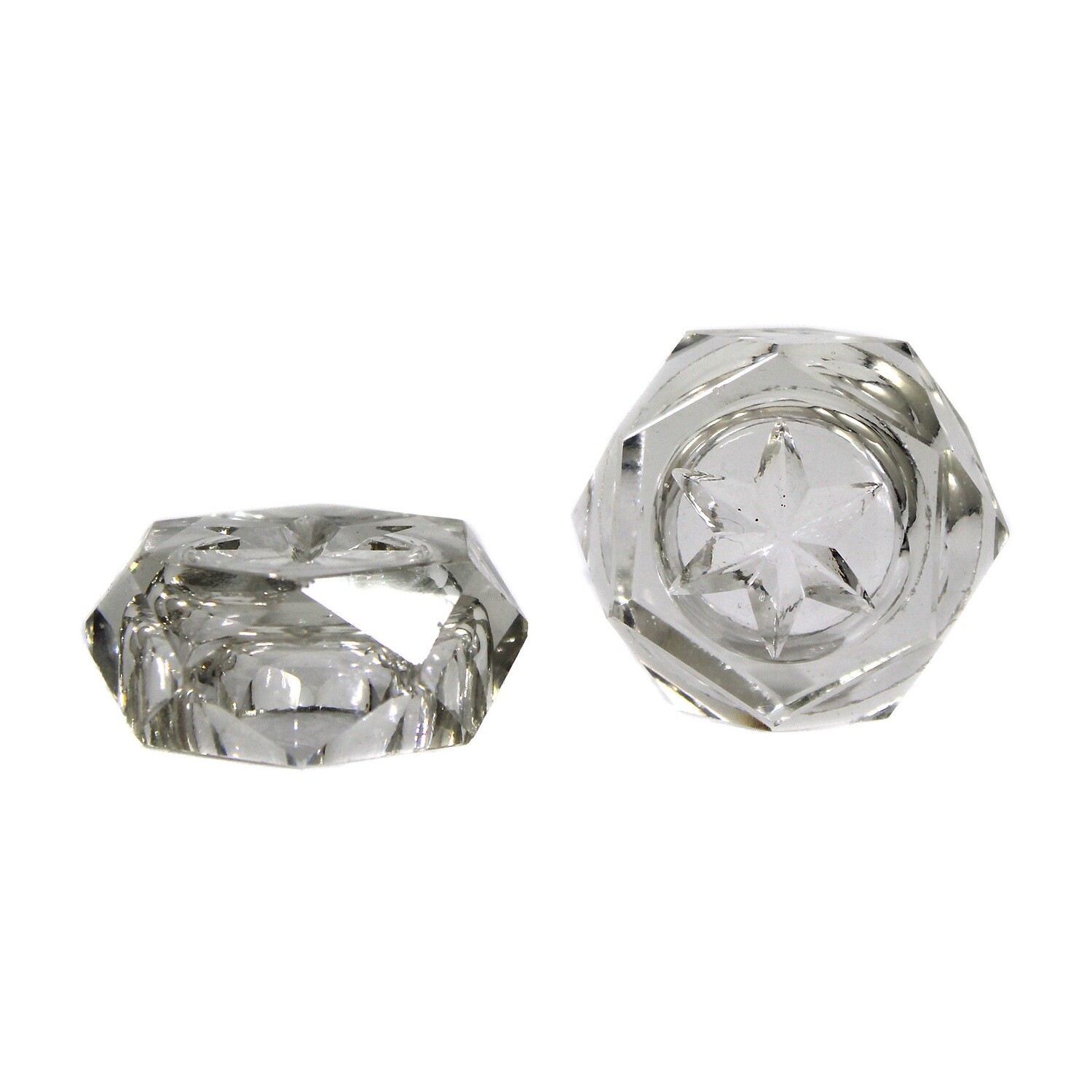 Pair of salients made of colorless, multi-faceted glass around 1850