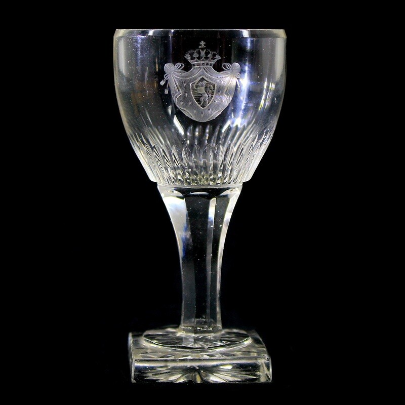Shot glass with carved coat of arms of the Grand Duchy of Hesse around 1805-10