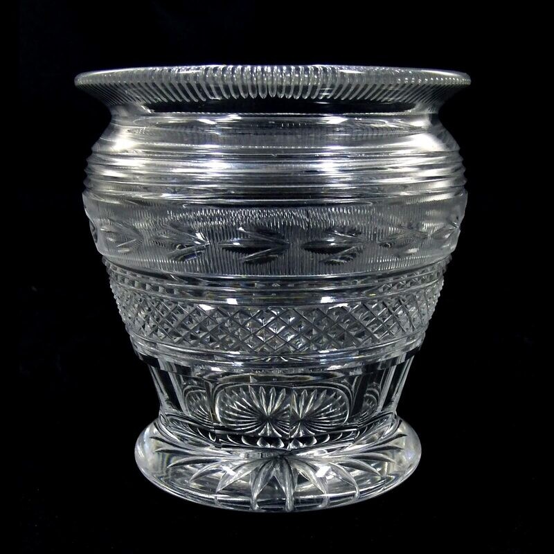 Tea caddy / lidded box made of high-quality crystal glass, Russian around 1830