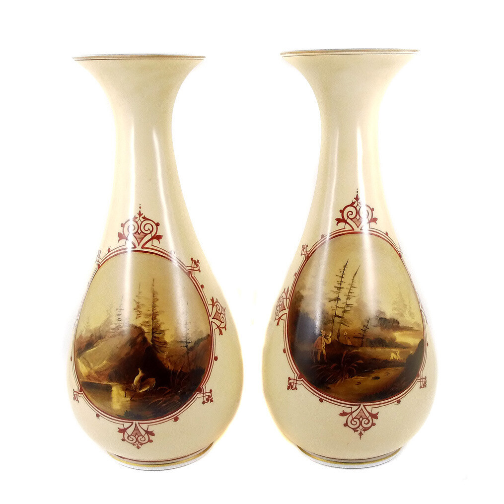 Pair of large milk glass vases with hunting paintings, Harrach&#39;sche Neuwelt around 1870