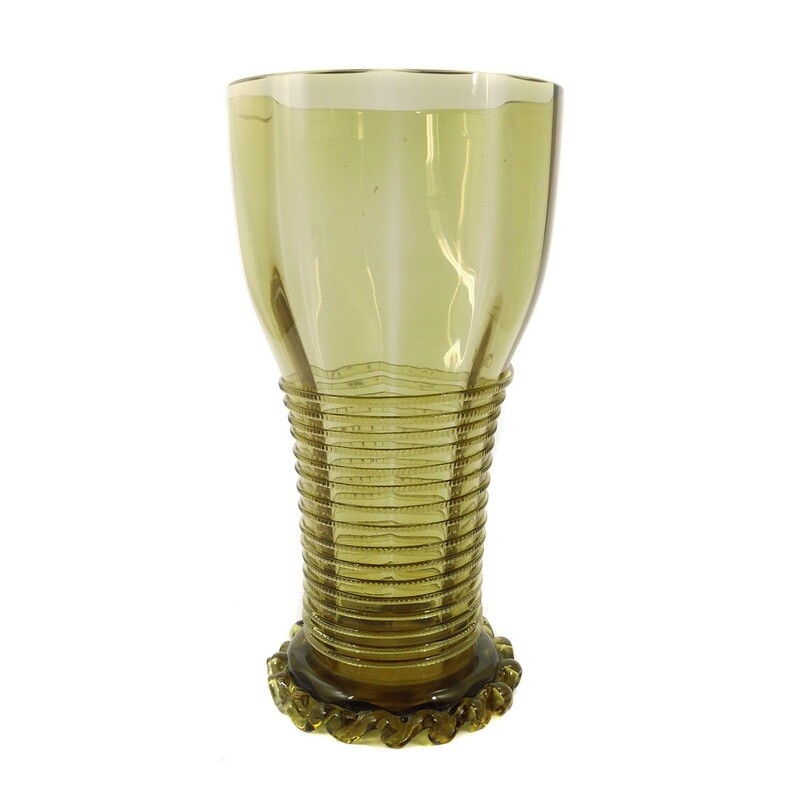 Large cup with pinched surrounding thread, Theresienthal around 1890-1900