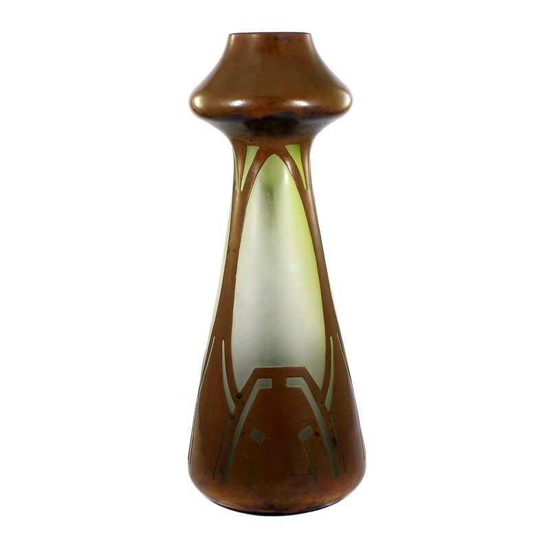 36 cm high Art Nouveau vase in Cyprus glass with copper coating, Josephinenhütte