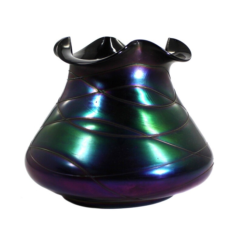 Art Nouveau vase, bronze Cyprus decor, Josephinenhütte around 1897