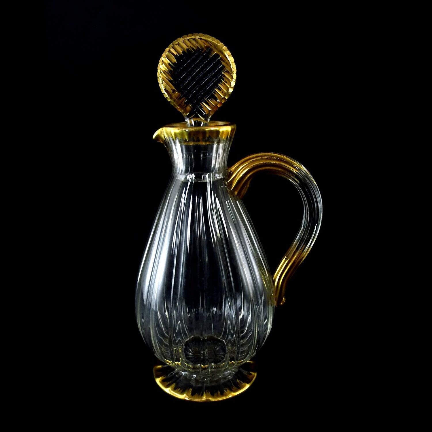 Carafe made of optically ribbed glass, Daum Nancy around 1900, Rouard signed