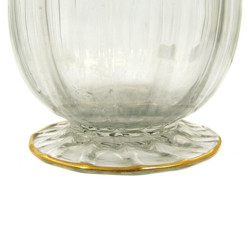 Decanter with stopper and Kakiemon decoration in enamel painting, Daum / Louis Damon