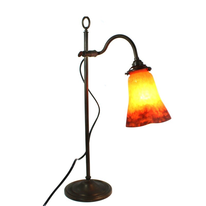 Art Nouveau table lamp with bronze base, Muller Freres lampshade