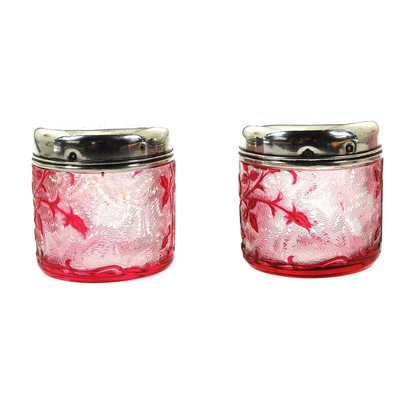 Pair of lidded boxes with light pink overlay and silver lid, Baccarat around 1903