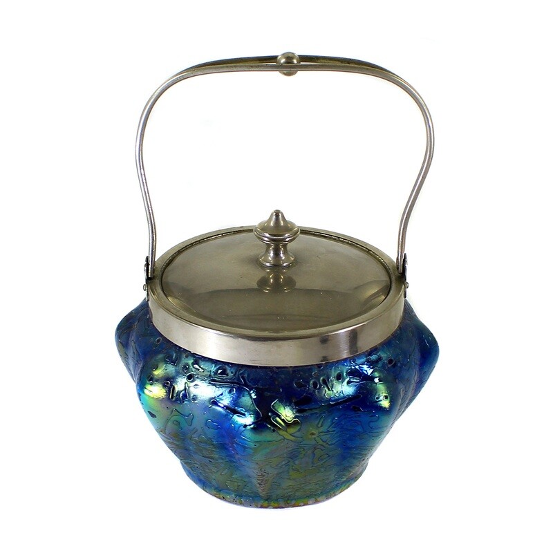 Lidded box made of cobalt blue glass with stick fragments, Kralik or Heckert