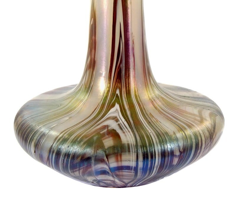 Large Art Nouveau vase with combed cushions, F. Heckert, designed by Otto Thamm