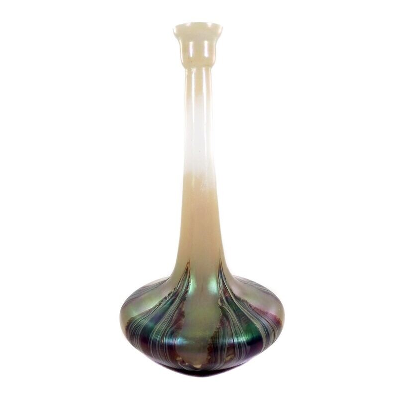 Large Art Nouveau vase with combed cushions, F. Heckert, designed by Otto Thamm