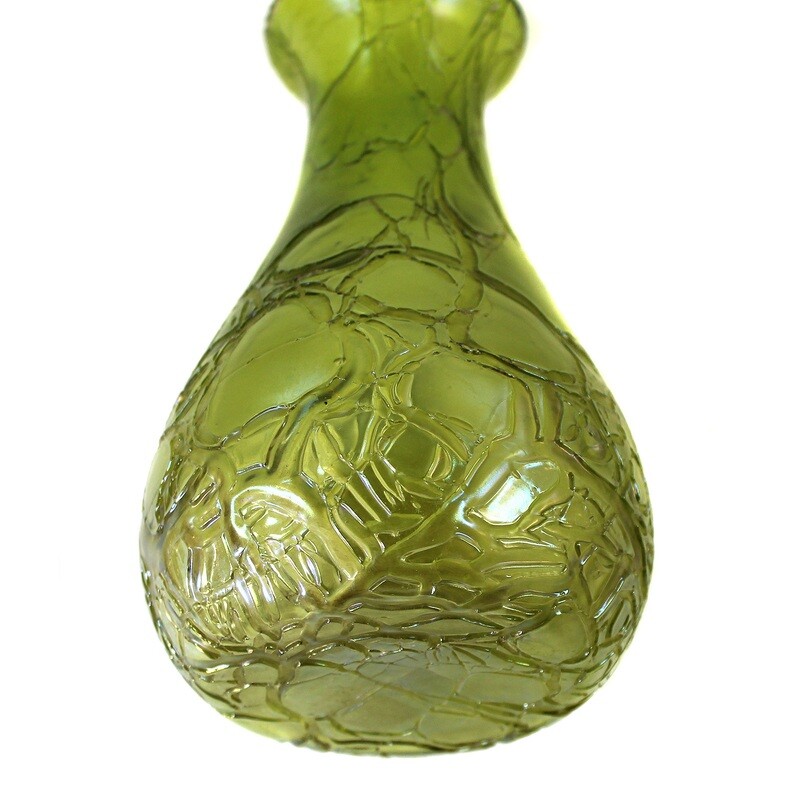 Art Nouveau green glass vase with a net-like structure, Bohemia c. 1902-05