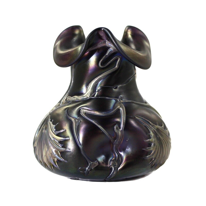 Art Nouveau vase wrapped like a net, Elisabeth glass factory around 1900-03
