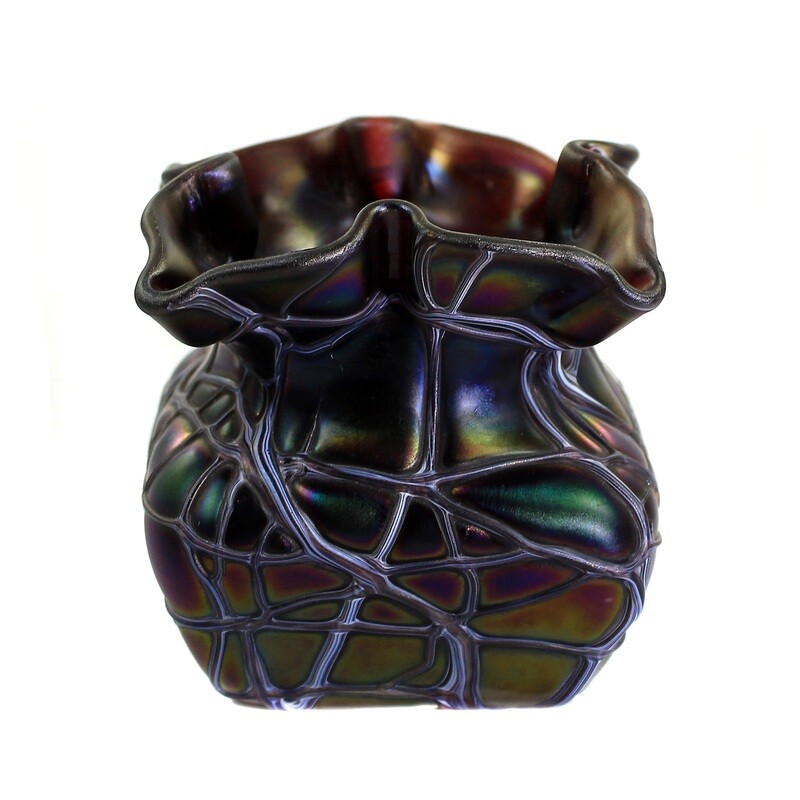 Small vase made of violet glass with thread melting, Elisabeth Glass Factory