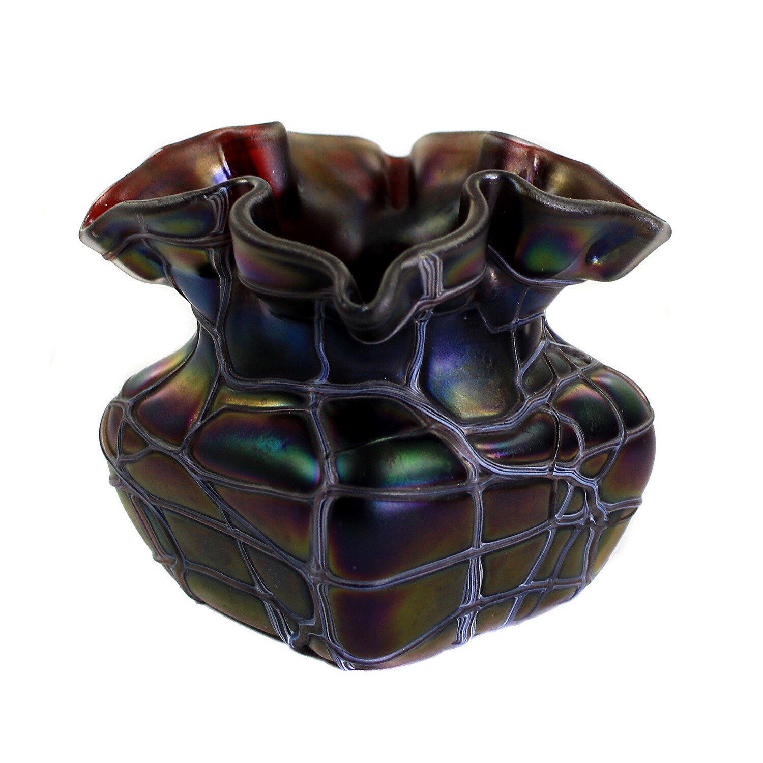 Small vase made of violet glass with thread melting, Elisabeth Glass Factory