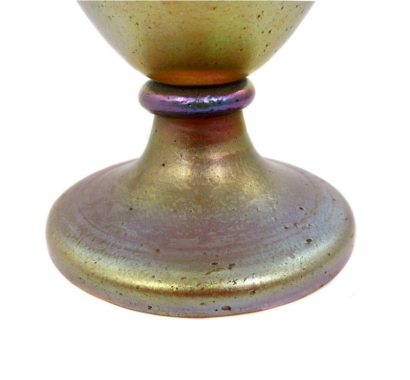 Lidded cup, Loetz, series candia silver iris around 1900-04.