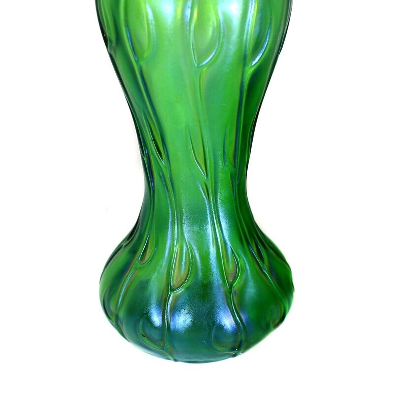 Pair of vases made of optically blown glass, Loetz, decor creta Neptun around 1903