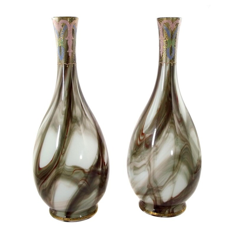 Pair of narrow-necked vases made of marbled opal glass / onyx glass, Loetz around 1880-90