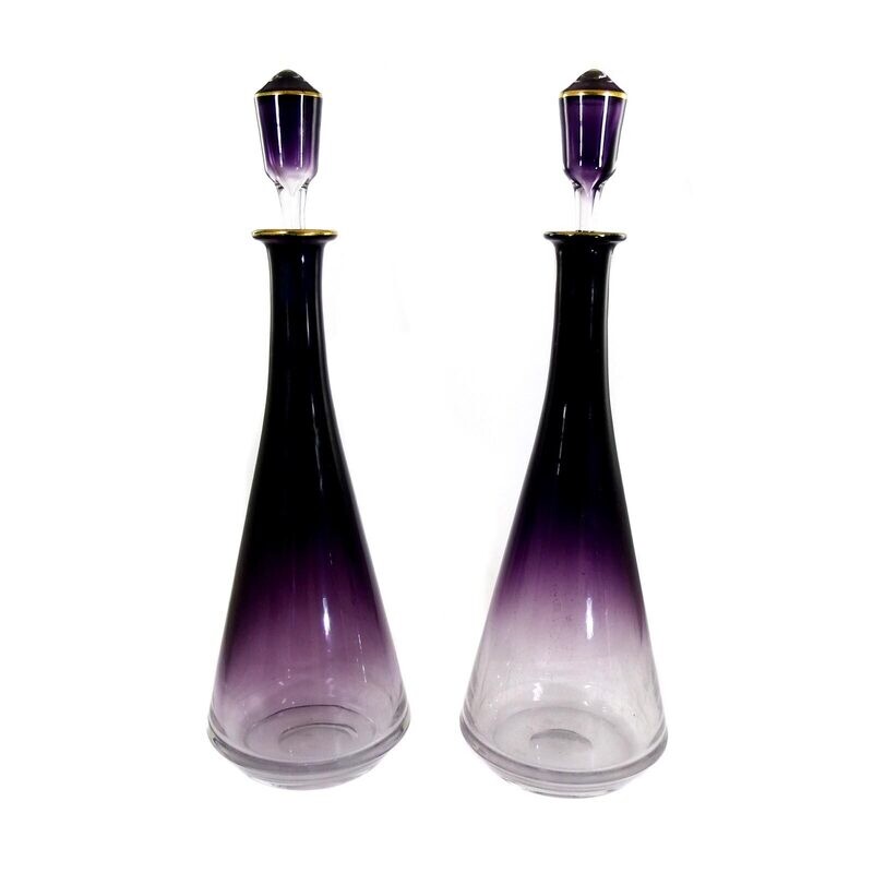 Pair of large carafes made of colorless glass with a violet base, Moser around 1890