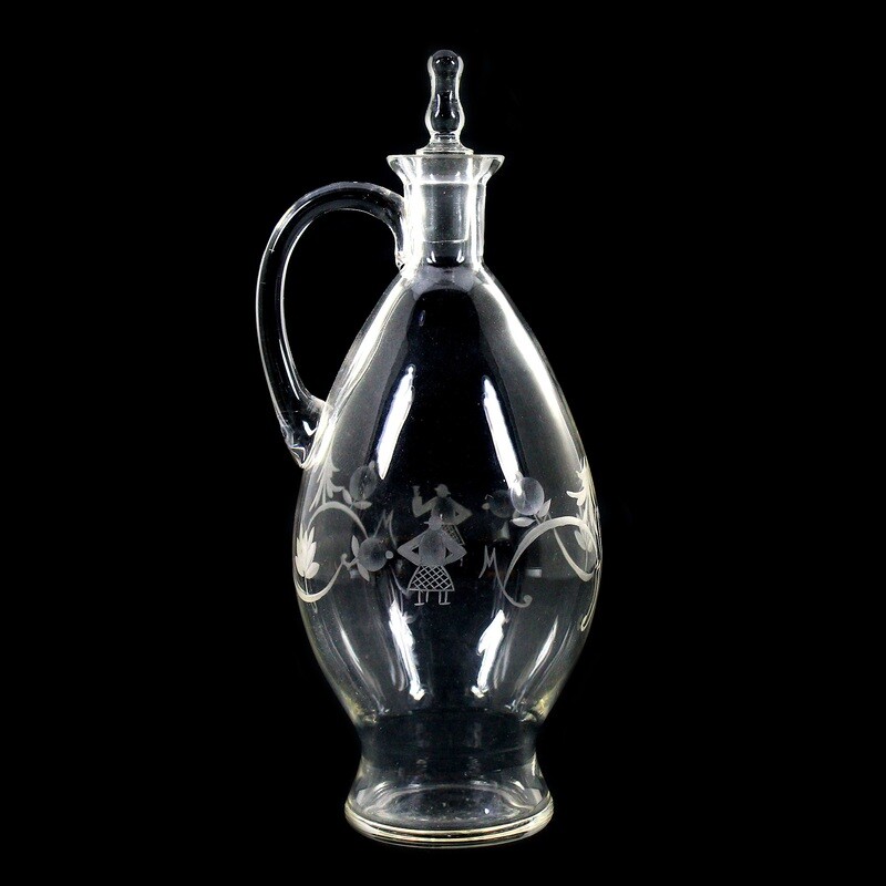 Rare liqueur set on a tray with decorative cut decoration, Seyfried Munich around 1930