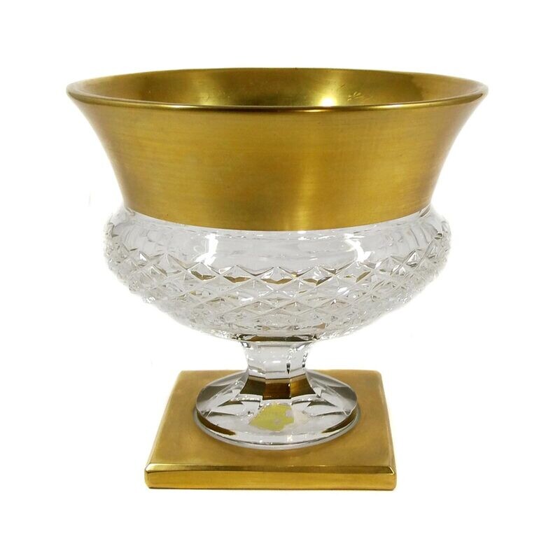 Tazza with square plinth &amp; polished gold, Josephinenhütte, Ernesta