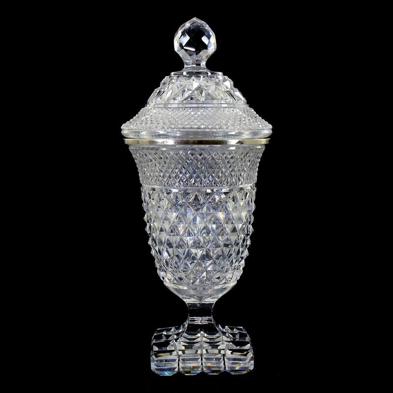 Lidded vase with rich cut decoration, Josephinenhütte around 1912